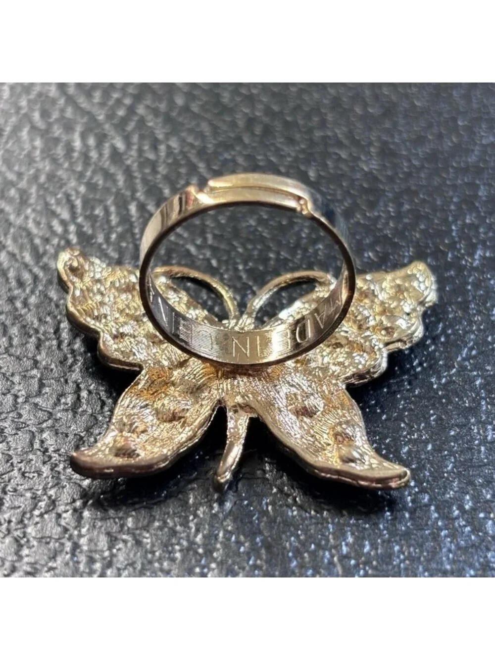 Butterfly Ring Gold Tone Green Glass Rhinestone‎ Adjustable Stretch Band